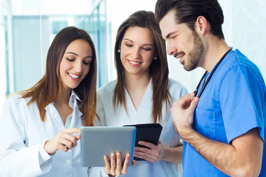 Why More Medical Professionals Are Working Freelance